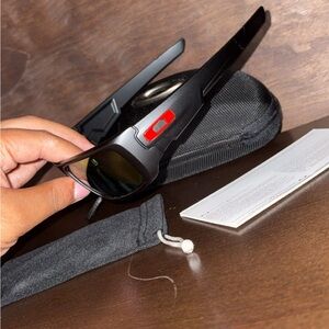 Oakley Black and Red Men's Glasses